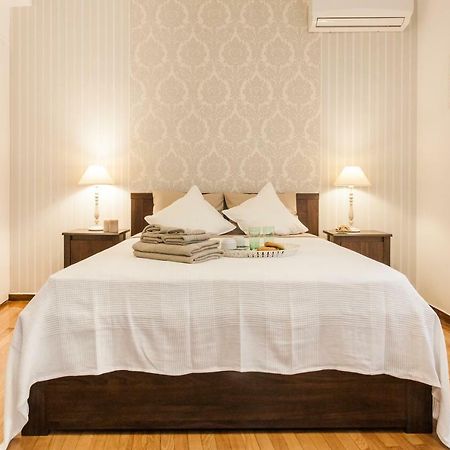 Classy And Stylish Private Apartment At Acropolis Museum Metro Station Atenas Exterior foto