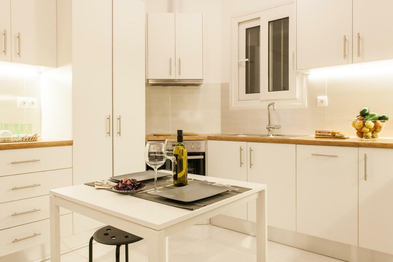 Classy And Stylish Private Apartment At Acropolis Museum Metro Station Atenas Exterior foto