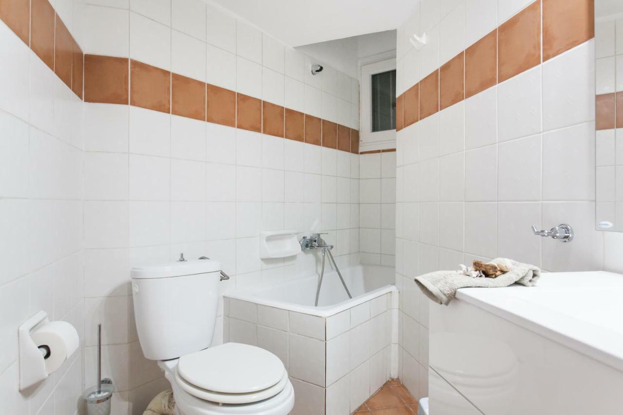 Classy And Stylish Private Apartment At Acropolis Museum Metro Station Atenas Exterior foto